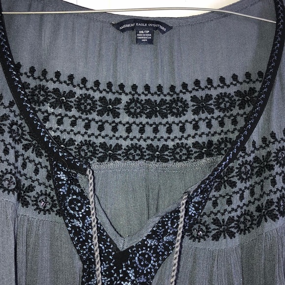 American Eagle Flowy Top - Picture 3 of 3